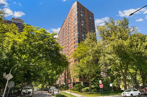601-3100 Lake Shore Dr, Chicago, IL, 60657-4949 | Card Image