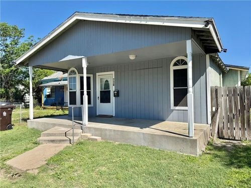 710 E C Ave, Kingsville, TX, 78363-3920 | Card Image