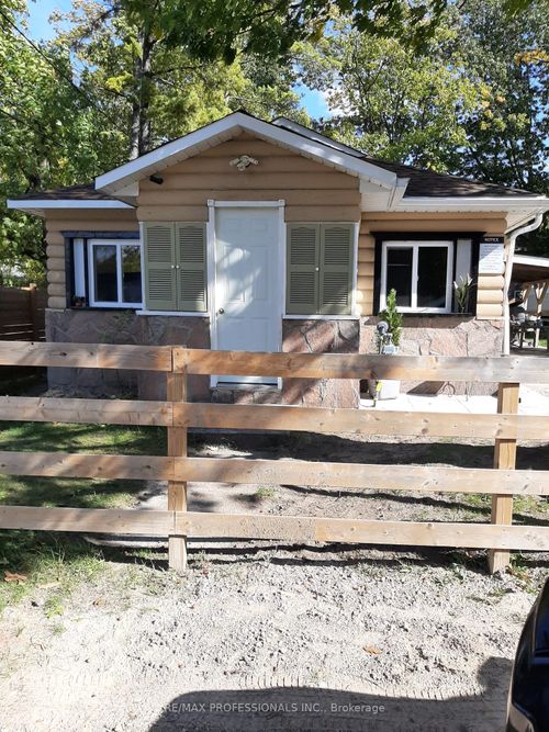 39 Beck St, Wasaga Beach, ON, L9Z2K9 | Card Image