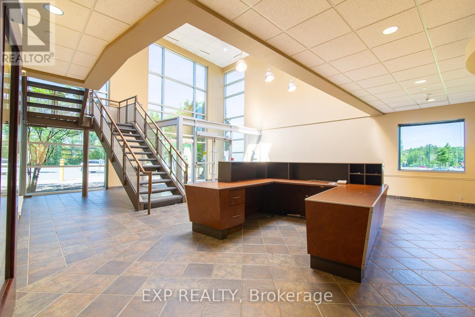 Commercial Sale in Ottawa 4