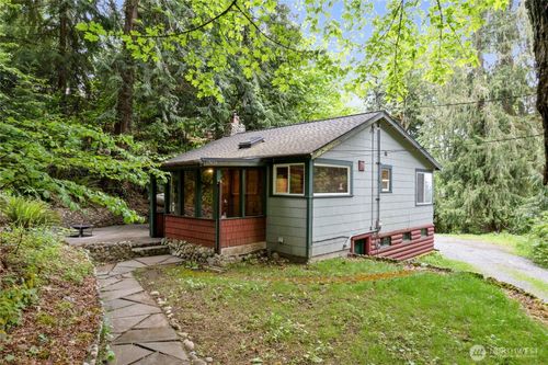 17426 Se 60th St, Bellevue, WA, 98006-5906 | Card Image