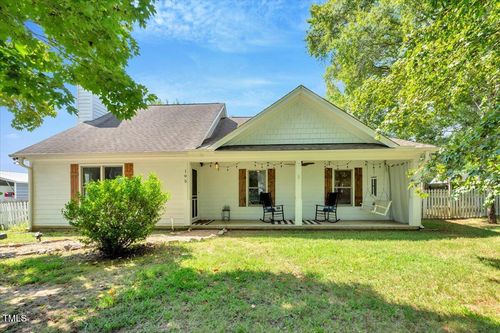 105 W Franklin St, Youngsville, NC, 27596-7782 | Card Image