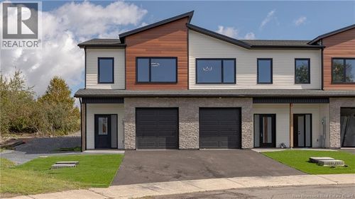 50 Oakhill Cres, Saint John, NB, E2J4M4 | Card Image