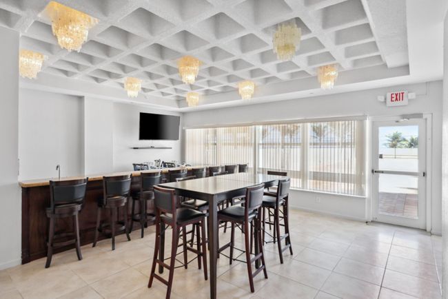 APT-1808 - 1370 S Ocean Blvd, Condo with 2 bedrooms, 3 bathrooms and null parking in Pompano Beach FL | Image 43