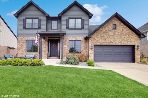11452 Greystone Dr, Orland Park, IL, 60467-7421 | Card Image