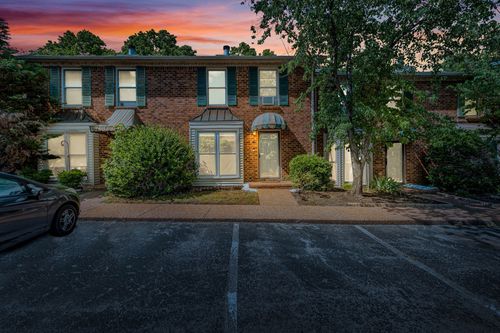 523 Williamsburg Dr, Nashville, TN, 37214-4516 | Card Image