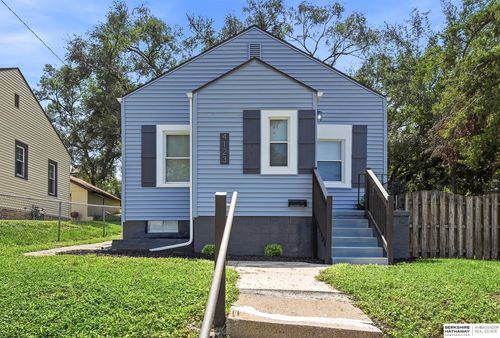 4123 Wirt St, Omaha, NE, 68111-3047 | Card Image