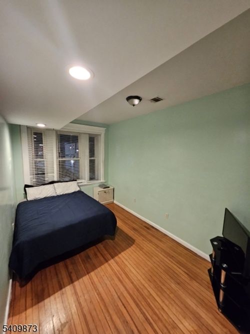 21-209 Mount Prospect Ave, Newark, NJ, 07104-2005 | Card Image