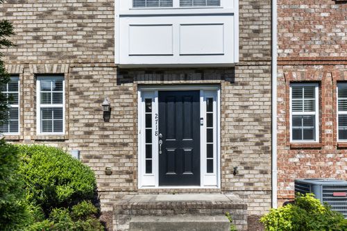 2718 Dracut Ln, Nashville, TN, 37211-7194 | Card Image