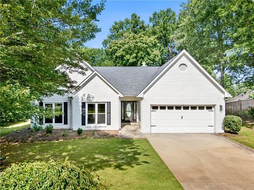 1525 Keystone Dr, Suwanee, GA, 30024-4260 | Card Image