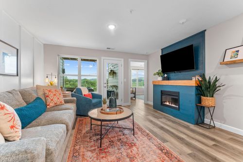 2-3008 N Vineyards Ter, Branson, MO, 65616 | Card Image