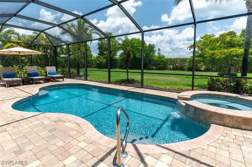 9372 Vercelli Ct, NAPLES, FL, 34113-7748 | Card Image