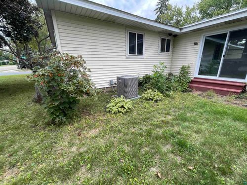 6990 Dawn Ave, Inver Grove Heights, MN, 55076-2208 | Card Image
