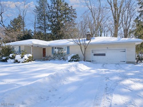 990 Riverside Dr, Painesville, OH, 44077-5207 | Card Image