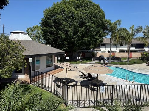 7100 Cerritos Ave, Stanton, CA, 90680-1937 | Card Image