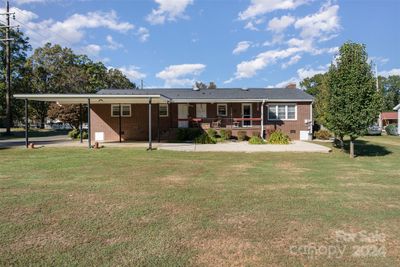 910 Linwood Road, House other with 3 bedrooms, 2 bathrooms and null parking in Kings Mountain NC | Image 2