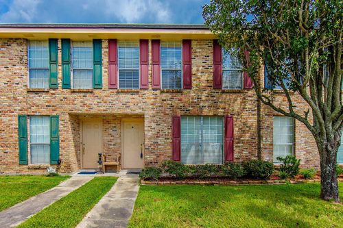 211 Greenbriar Dr, Houma, LA, 70364-1979 | Card Image