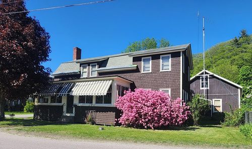 174 South Main Street, Waterbury, VT, 05676 | Card Image