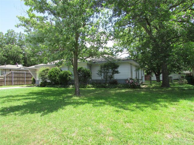 1104 Fair Ave, House other with 3 bedrooms, 2 bathrooms and null parking in Gainesville TX | Image 20