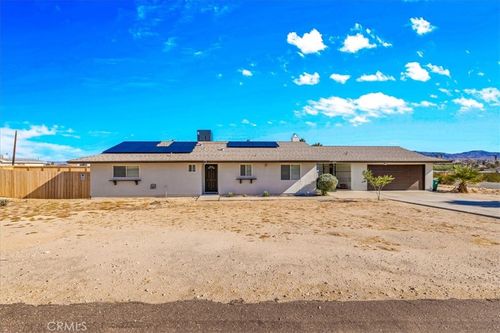 5837 La Luna Ave, Twentynine Palms, CA, 92277 | Card Image