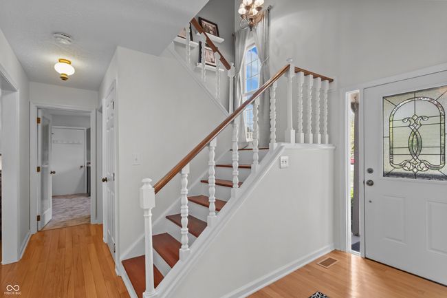 entrance foyer | Image 38