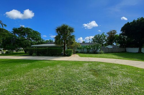 2530 Myrica Rd, West Palm Beach, FL, 33406-5129 | Card Image