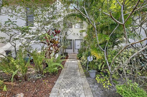 apt-103-9703 N New River Canal Rd, Plantation, FL, 33324-3429 | Card Image