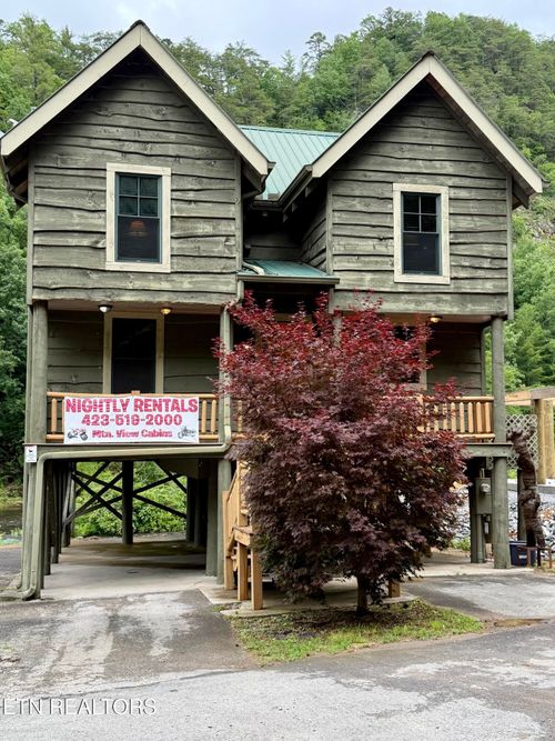 1667 Cherohala Skwy, Tellico Plains, TN, 37385-5836 | Card Image