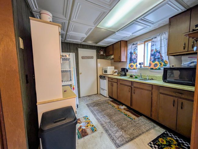 Kitchen | Image 7