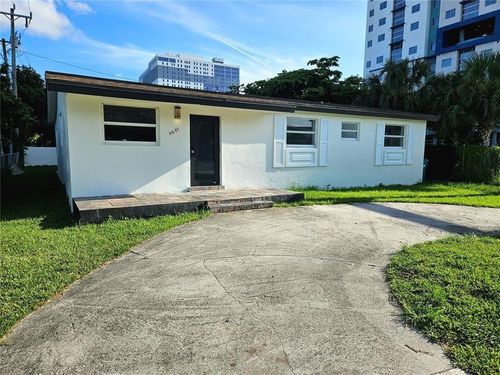 10680 Sw 4th St, Miami, FL, 33174-1635 | Card Image