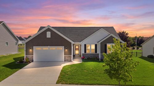 1017 Durango Dr, Hartford, WI, 53027-2100 | Card Image