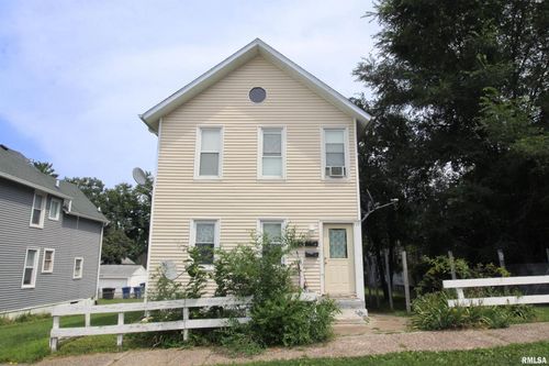 428 7th St, Moline, IL, 61265-1180 | Card Image