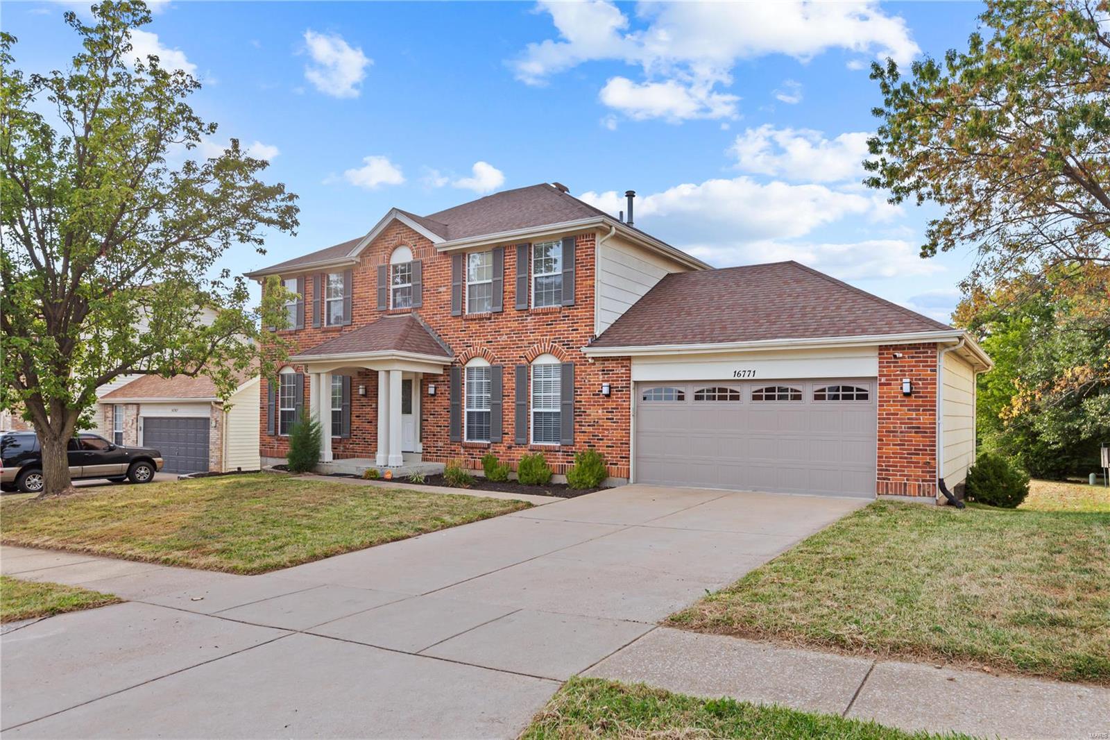 Fork Ridge Dr, Florissant, MO 63034