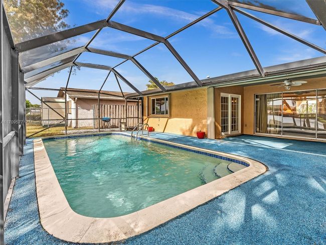 8910 Nw 7 Th Ct, House other with 3 bedrooms, 2 bathrooms and null parking in Pembroke Pines FL | Image 26