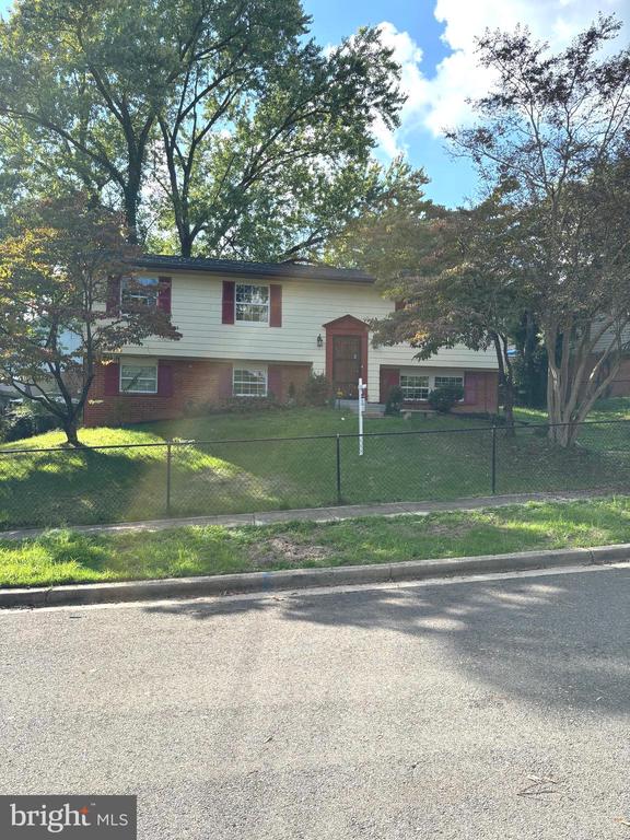 Stonecliff Rd, Suitland, MD 20746