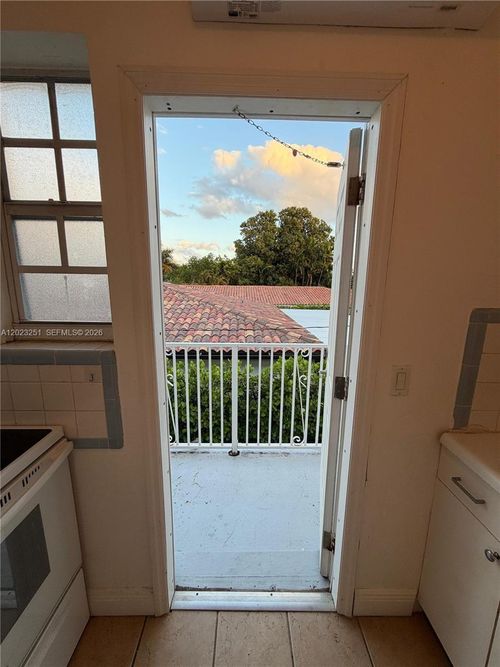 5-2200 Calais Dr, Miami Beach, FL, 33141-3449 | Card Image