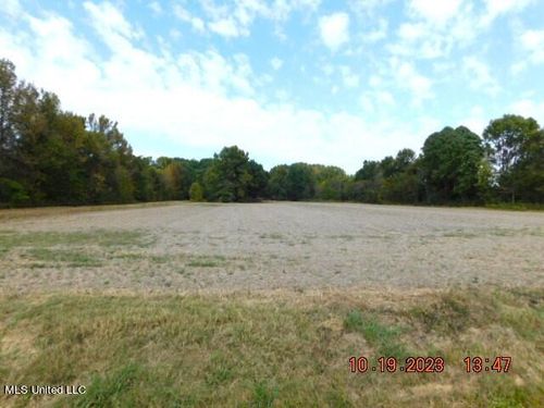 000 Dean Rd, Nesbit, MS, 38651 | Card Image