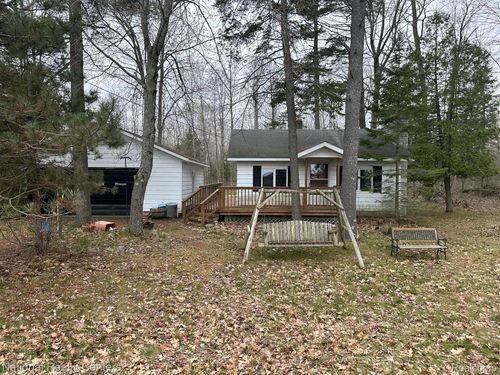 4261 N Lake Shore Dr, Black River, MI, 48721-9747 | Card Image