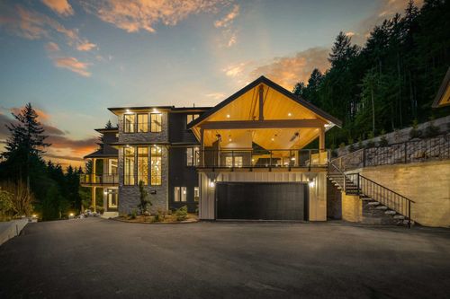 135 Oak Crt, Anmore, BC, V3H4W9 | Card Image