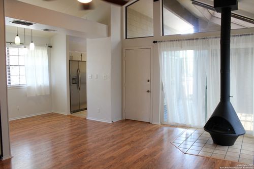 apt-301-11815 Vance Jackson Rd, San Antonio, TX, 78230-1455 | Card Image
