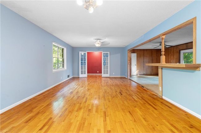 300 S Dale Ave, House other with 3 bedrooms, 2 bathrooms and null parking in Calhoun GA | Image 5