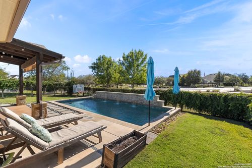 11904 Trail Holw, Schertz, TX, 78154-4026 | Card Image