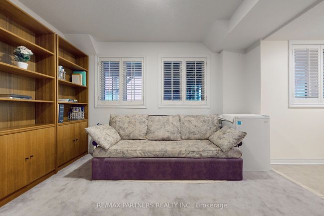 25 Crispin Crt, House other with 4 bedrooms, 4 bathrooms and 4 parking in Markham ON | Image 39