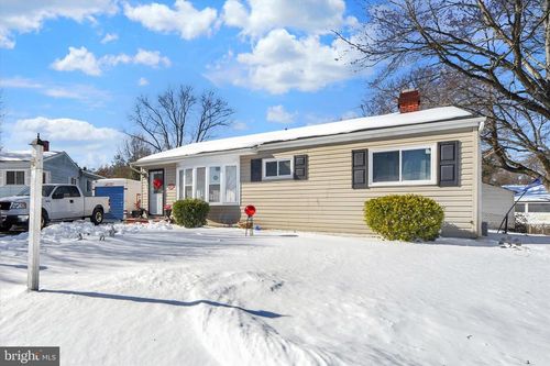 920 Blakistone Rd, GLEN BURNIE, MD, 21060-8110 | Card Image