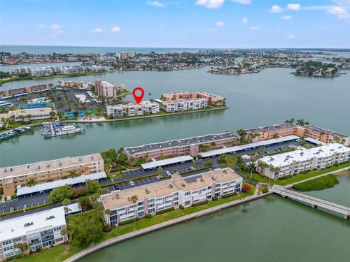 207-7625 Sun Island Dr S, South Pasadena, FL, 33707-4482 | Card Image