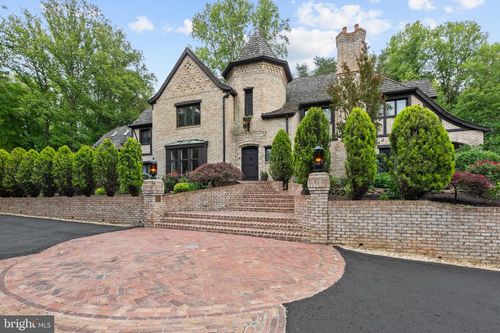 10217 Cedar Pond Dr, VIENNA, VA, 22182-2906 | Card Image