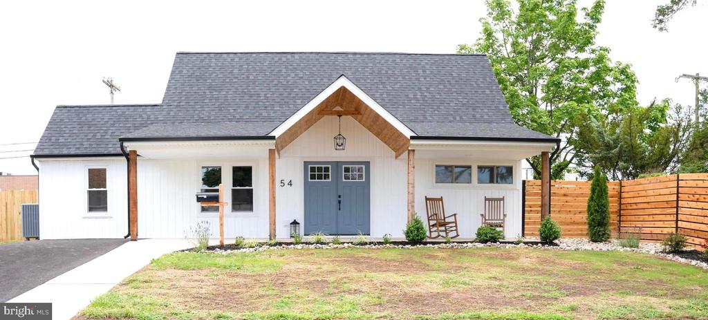 Quarry Rd, Levittown, PA 19057