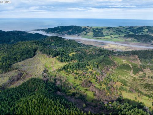 000 Jerrys Flat Rd, Gold Beach, OR, 97444 | Card Image