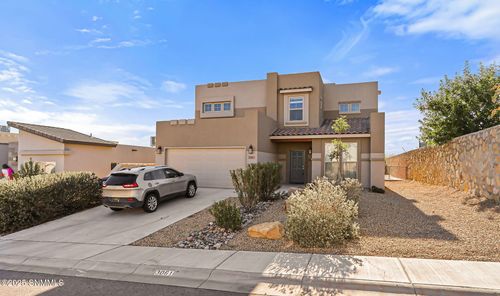 3061 Don Buck Dr, Las Cruces, NM, 88011-8173 | Card Image