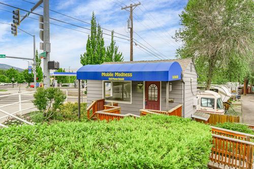 1545 Siskiyou Blvd, Ashland, OR, 97520-2431 | Card Image